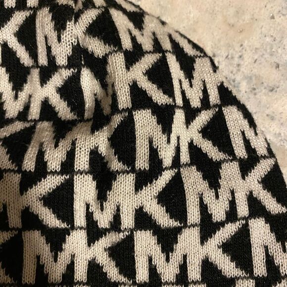 Michael Kors Knit Beanie Hat - Picture 2 of 6